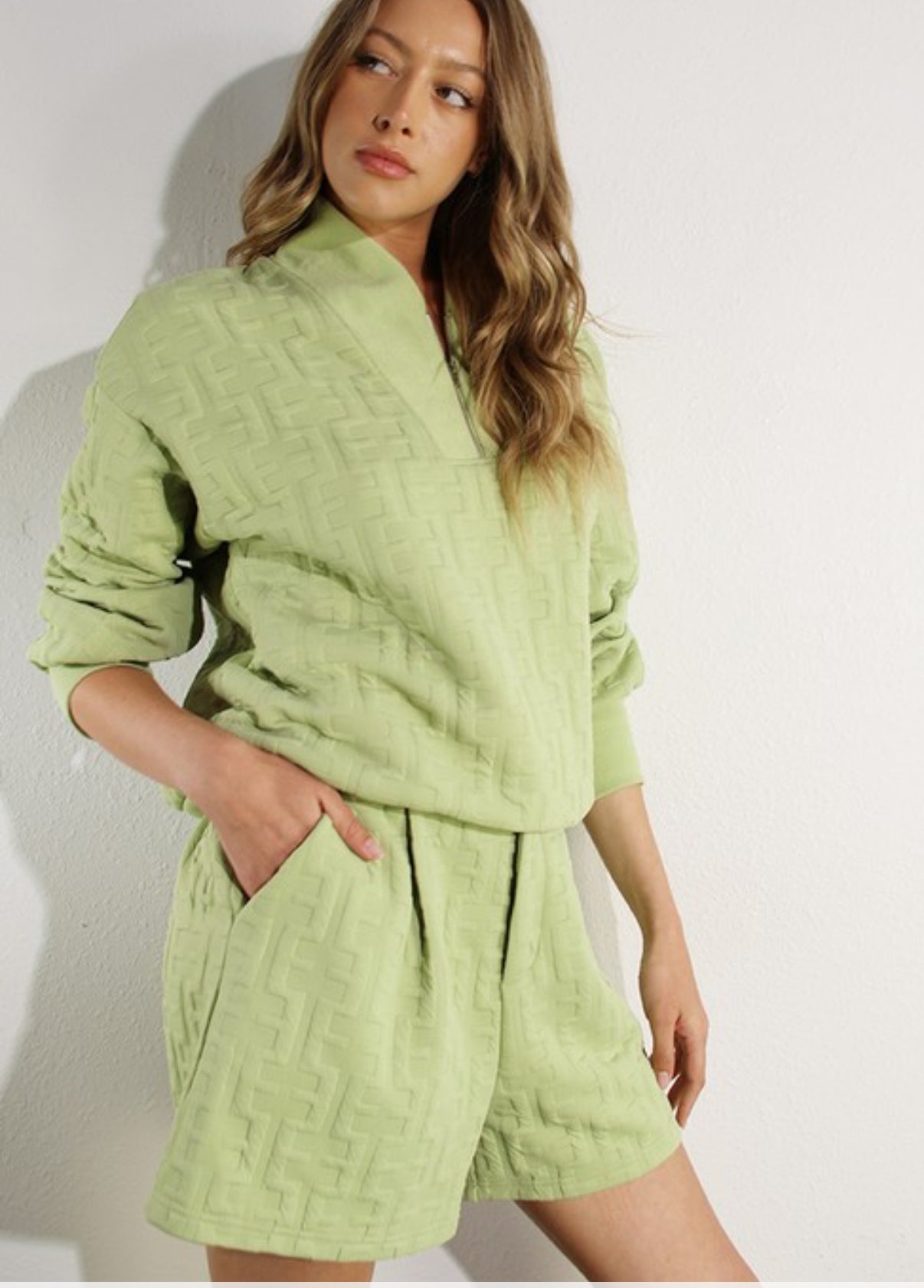 Glamy short green set