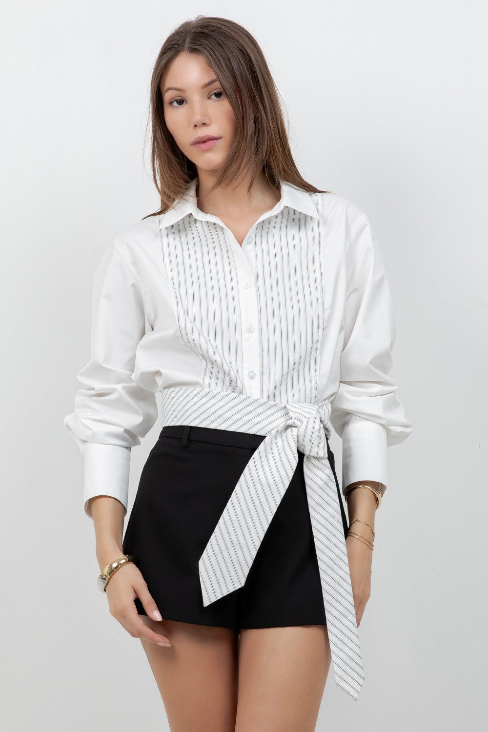 Button Down Poplin Shirt With Contrast Stripe Pleat And Tie