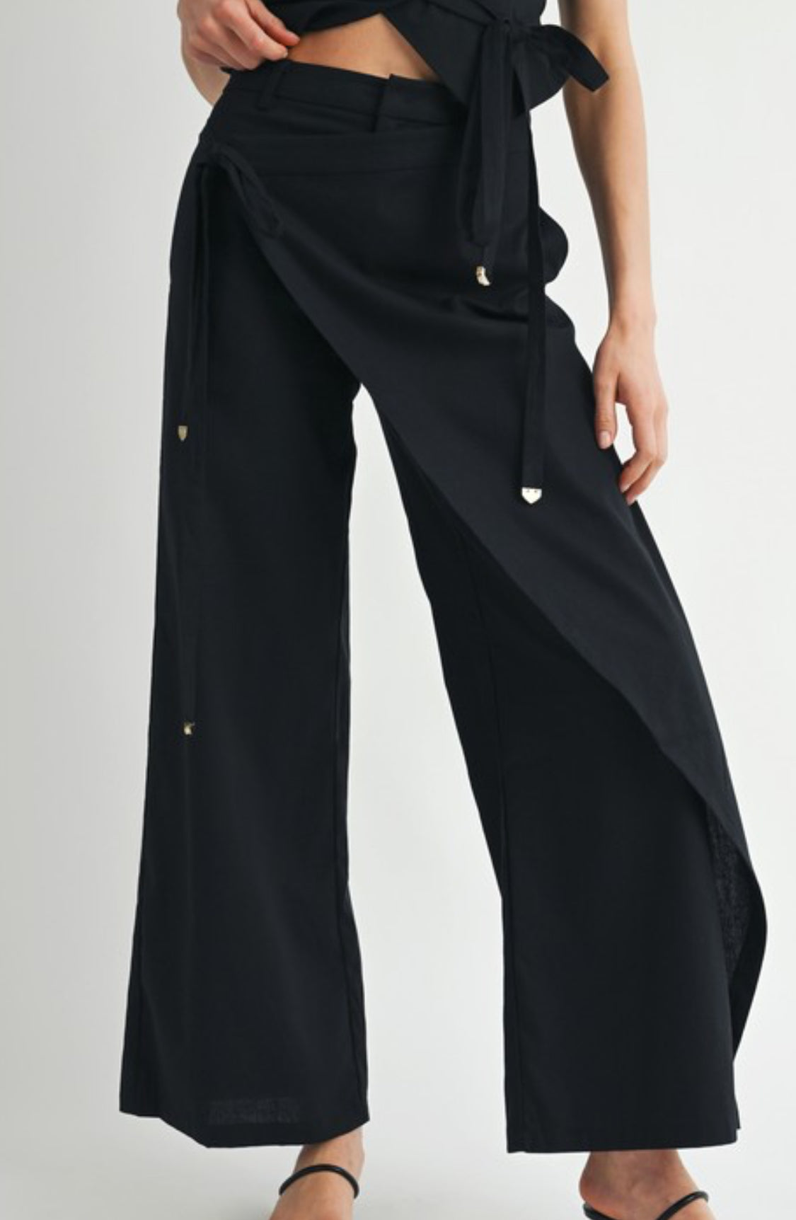 Black linen set