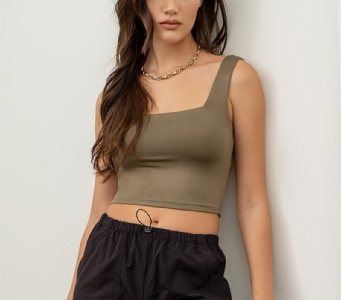 Basic hunter top