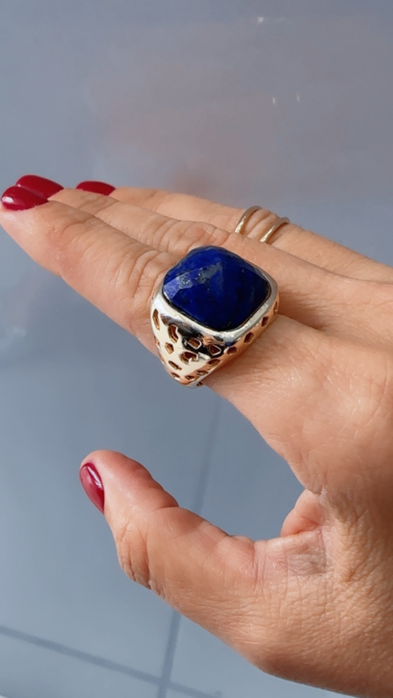 Ana rings