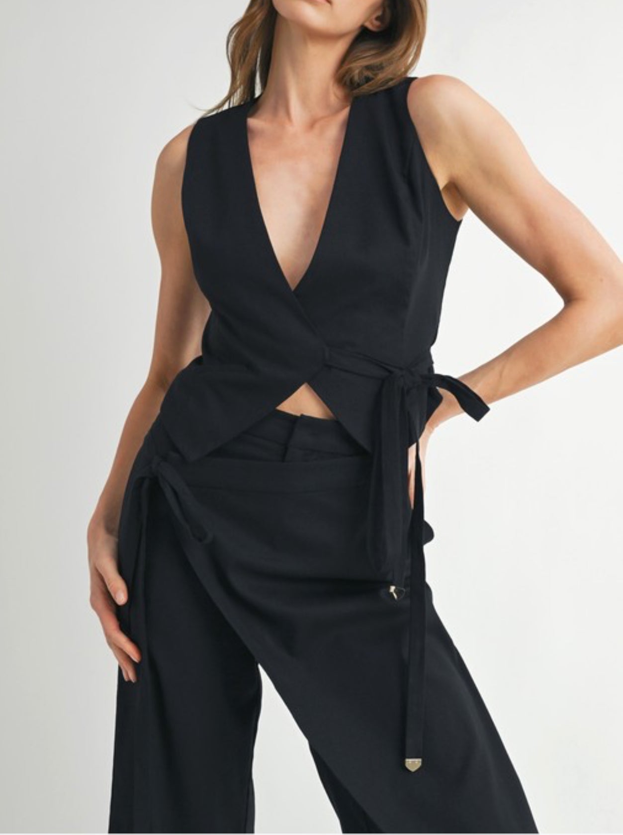 Black linen set
