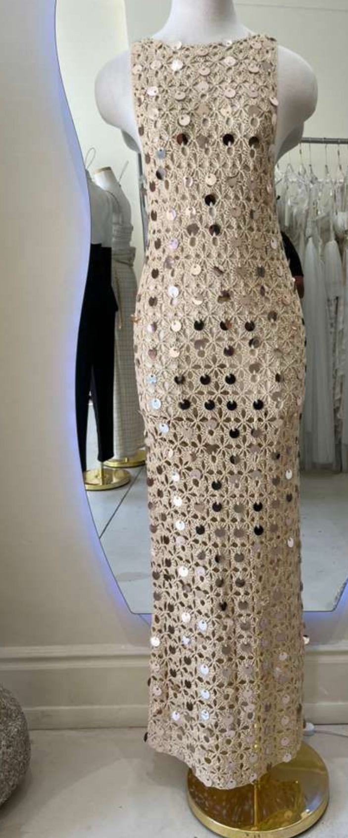 Gala cream cover up