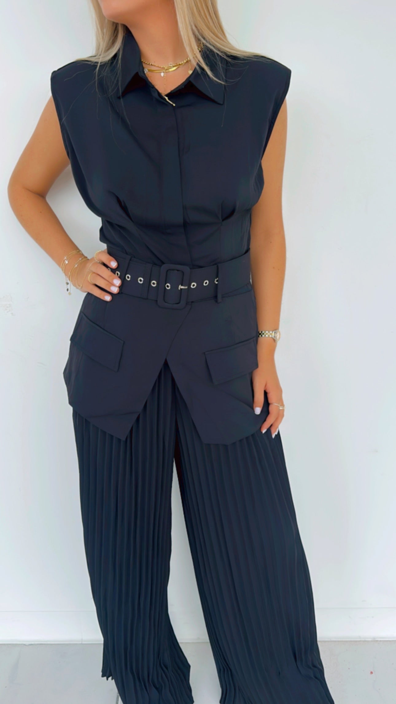 4 piece black set