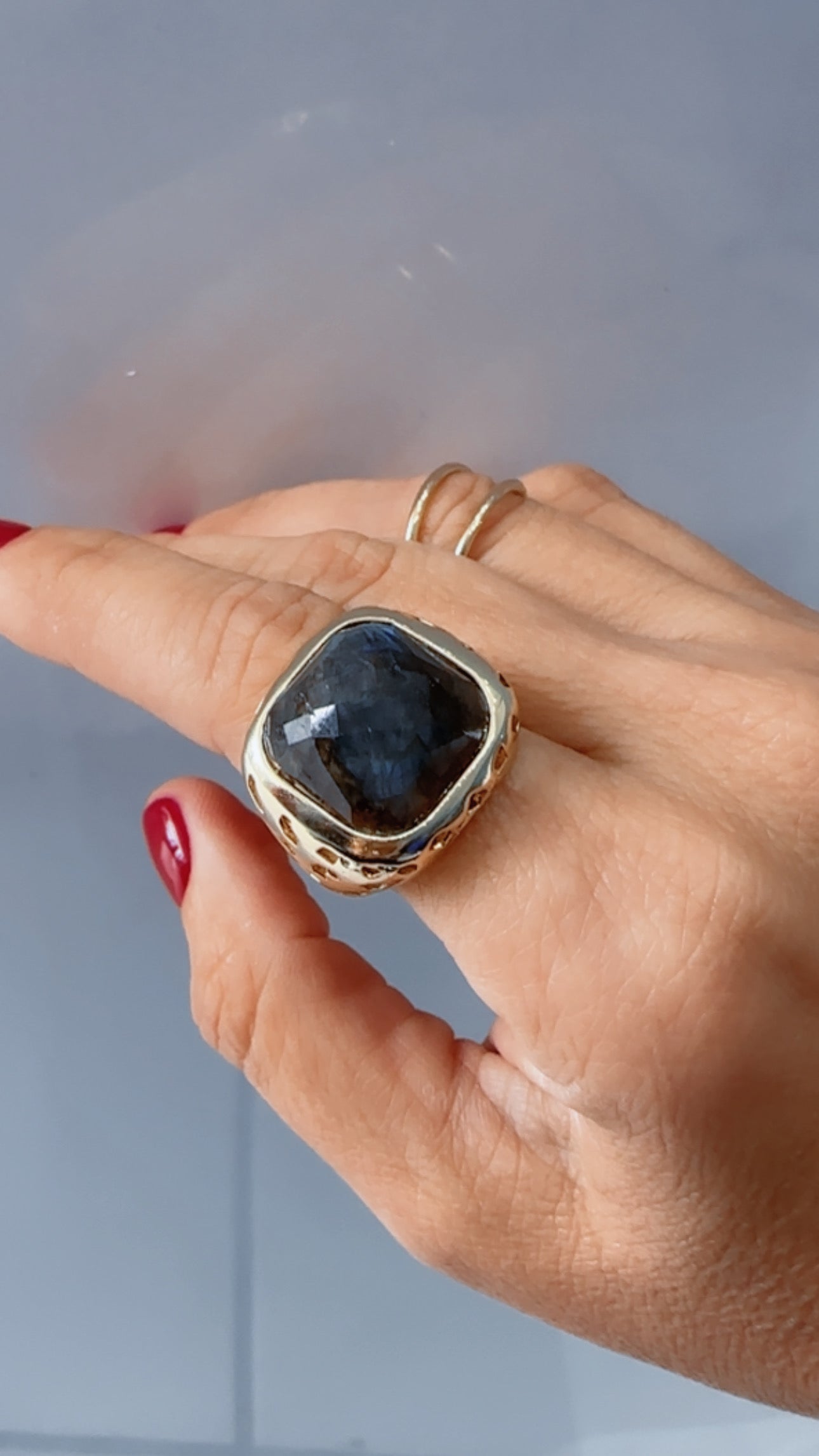 Ana rings