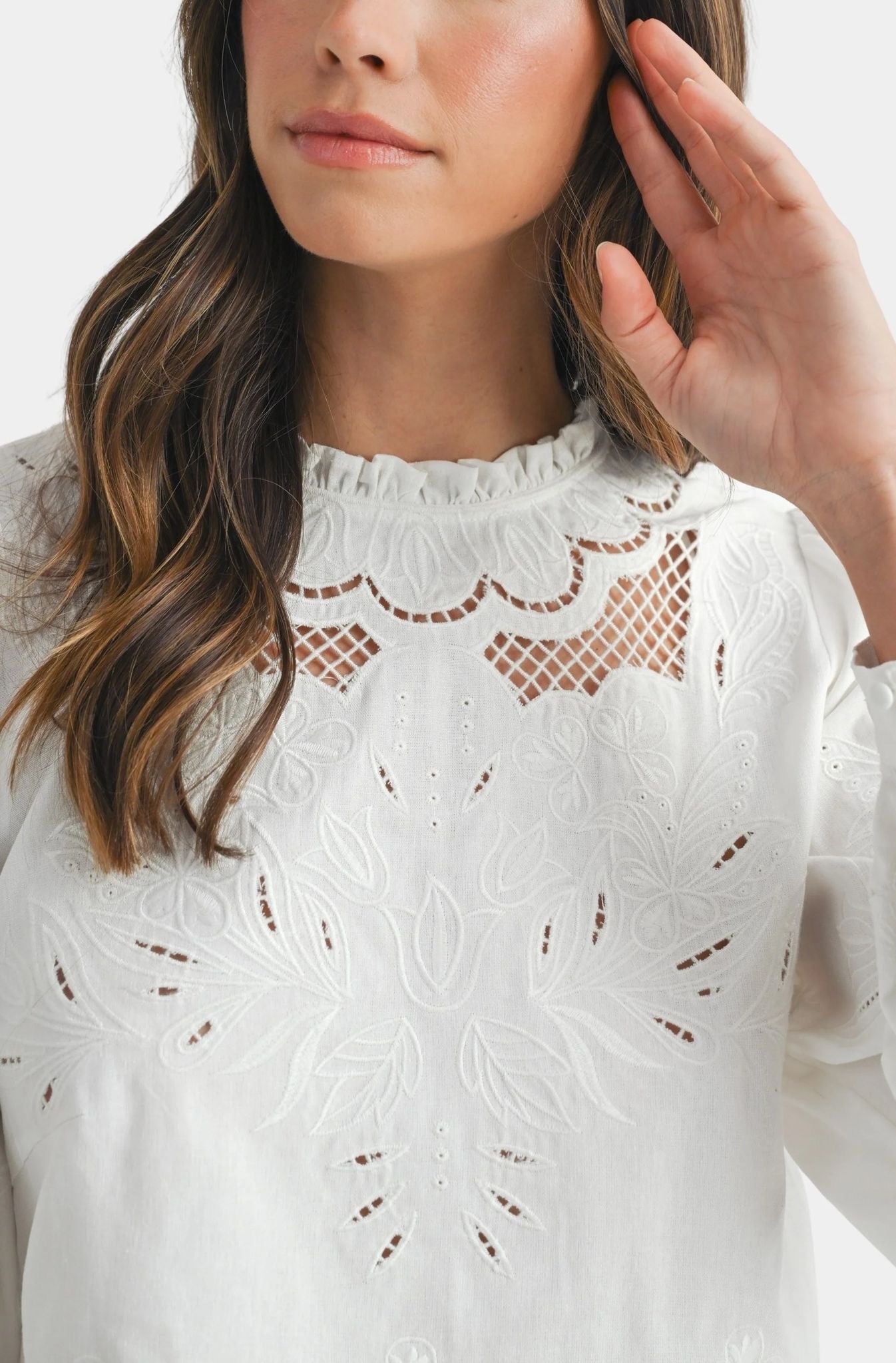 Auri white top