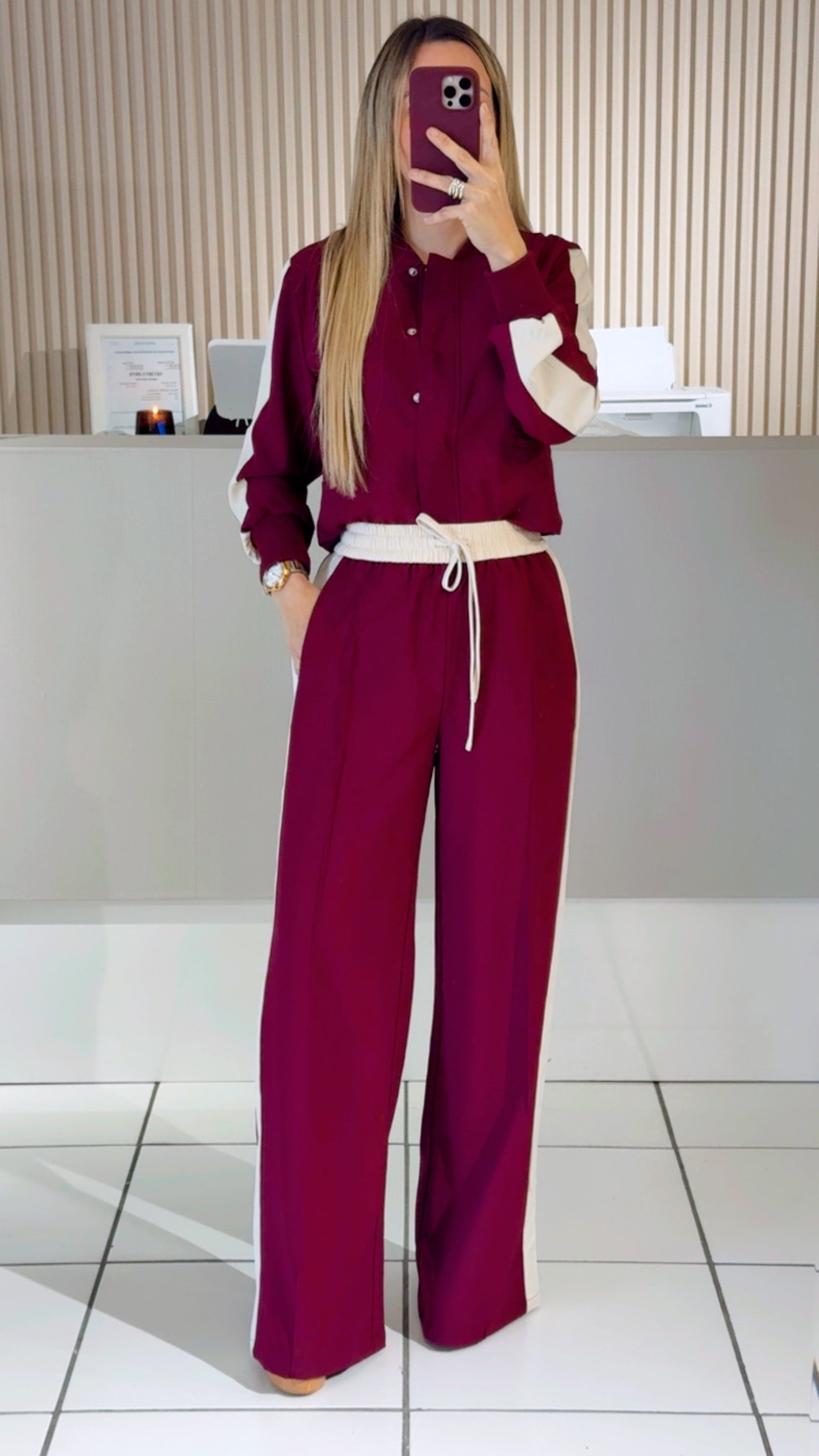 Two Pieces Burgundy Athleisure Set