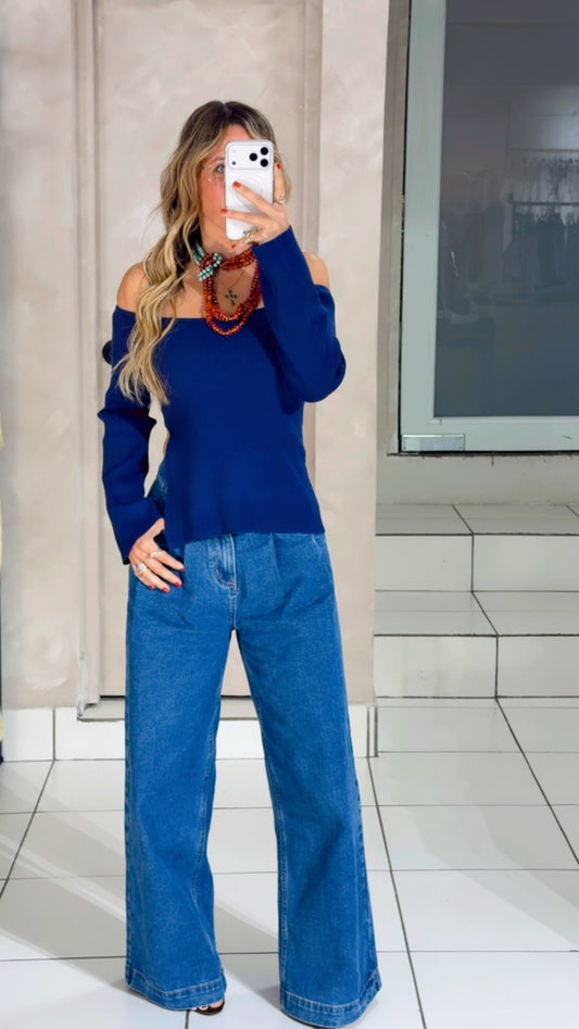 Navy blue knit top