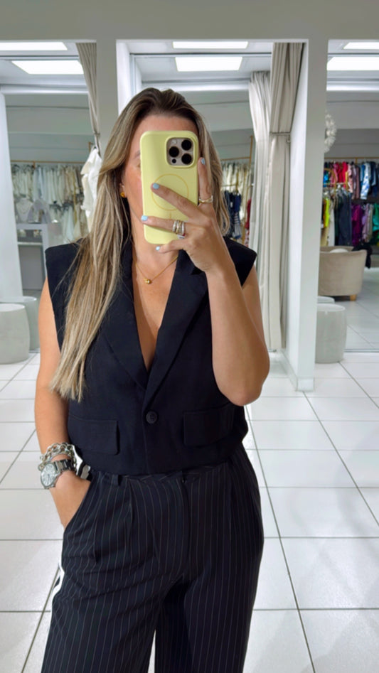 Black lino vest
