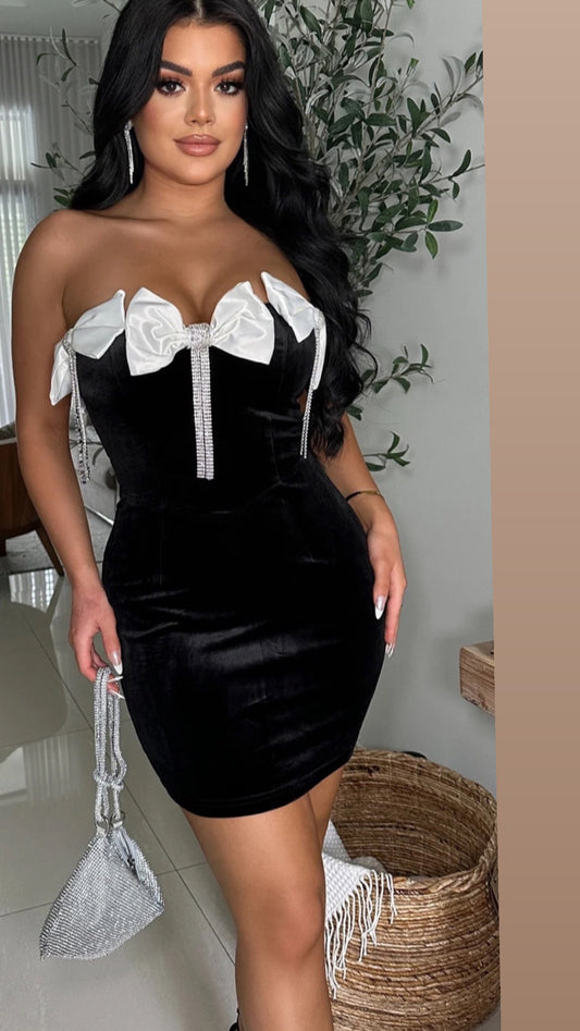 Bow velvet dress