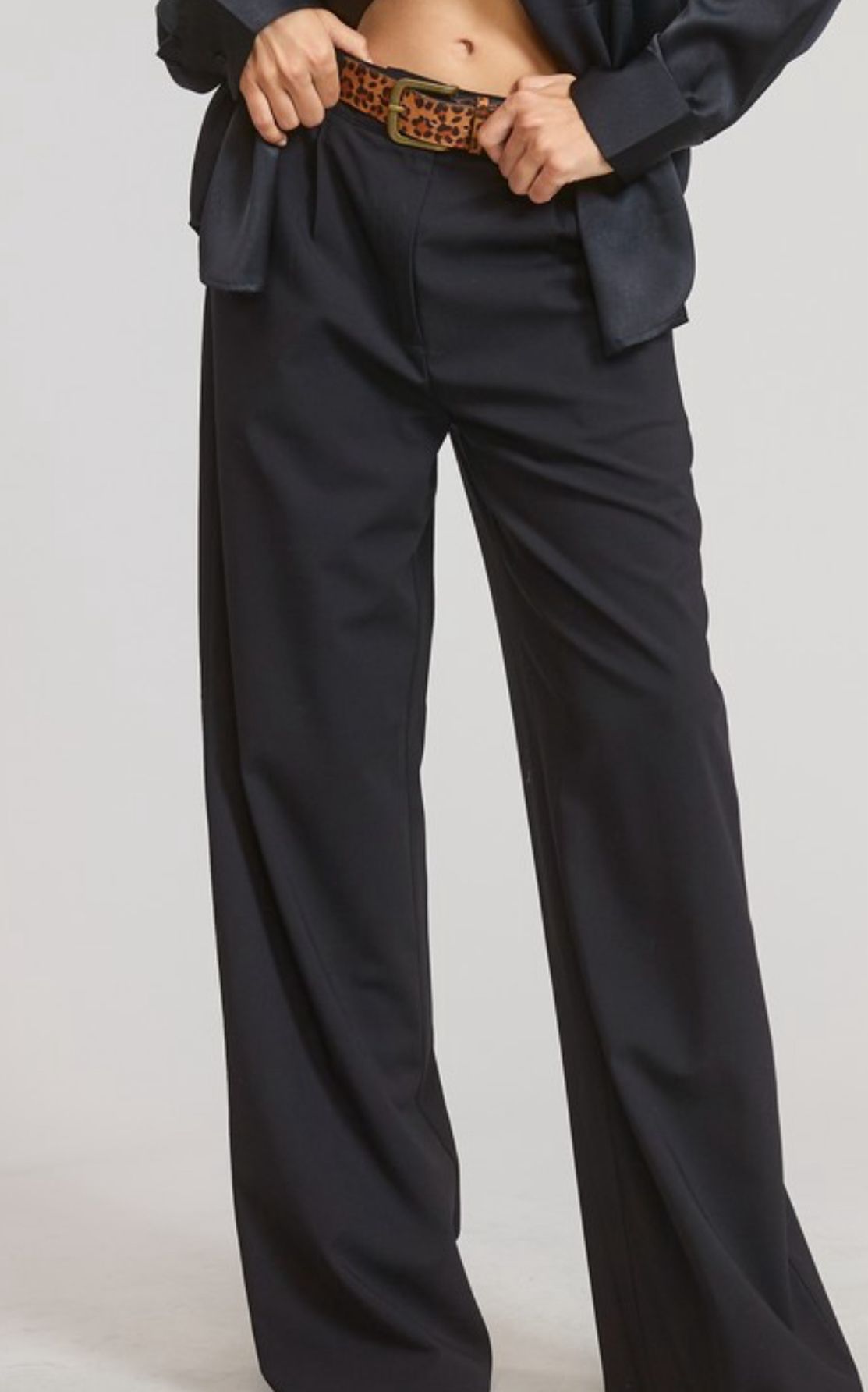 Tailored Flow black