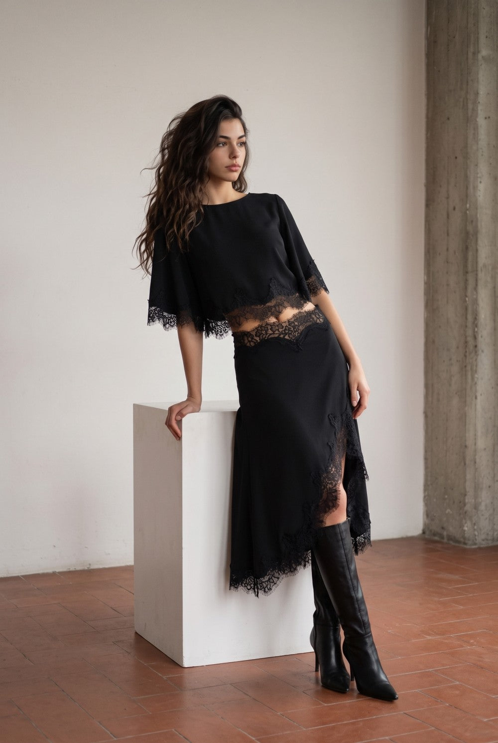 BLACK LACE SATIN SET SKIRT