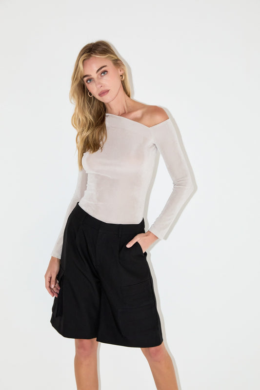 Asymmetric Shoulder Top