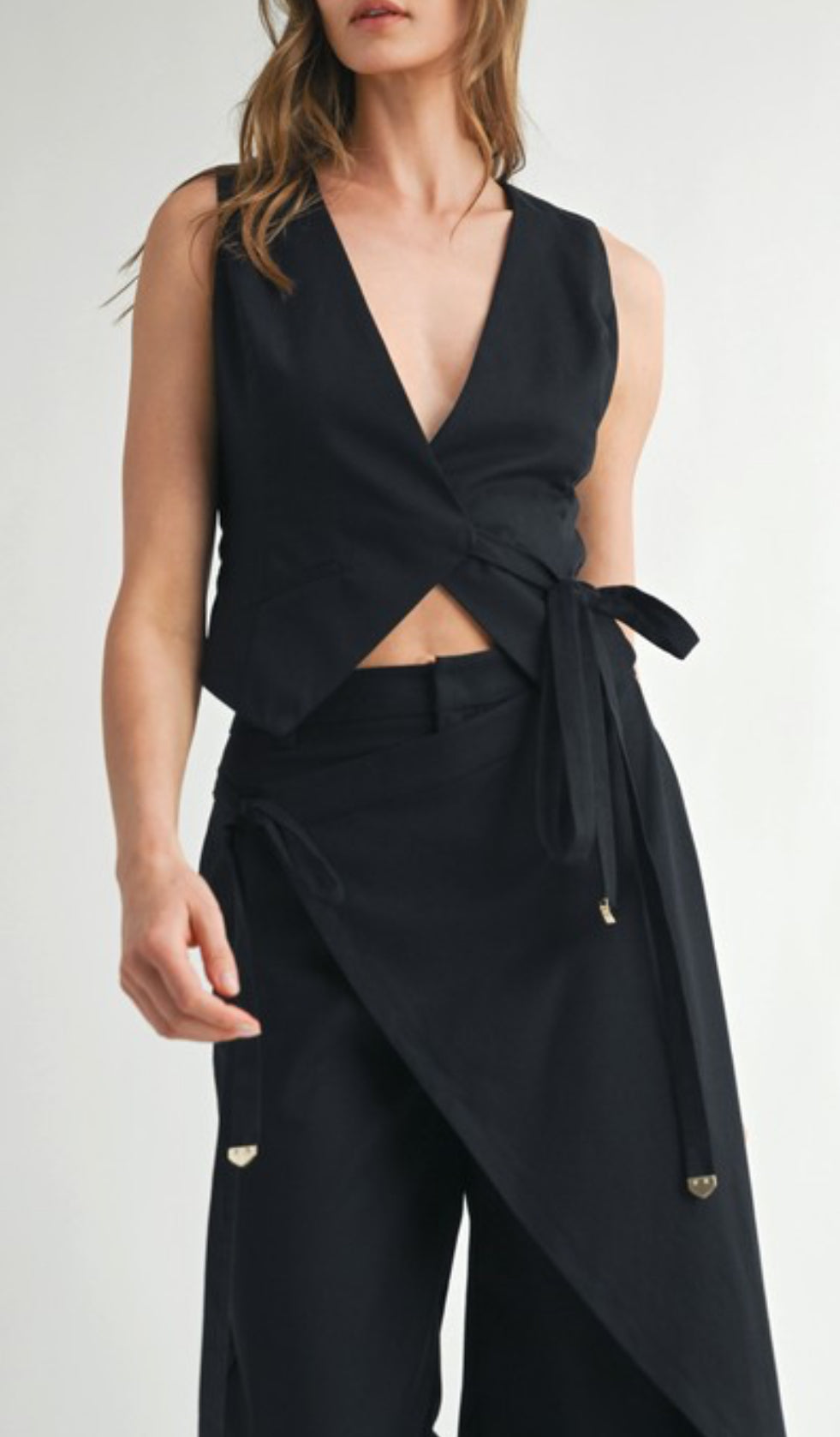 Black linen set