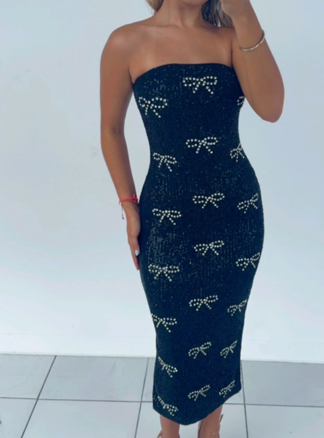 Raisin black dress