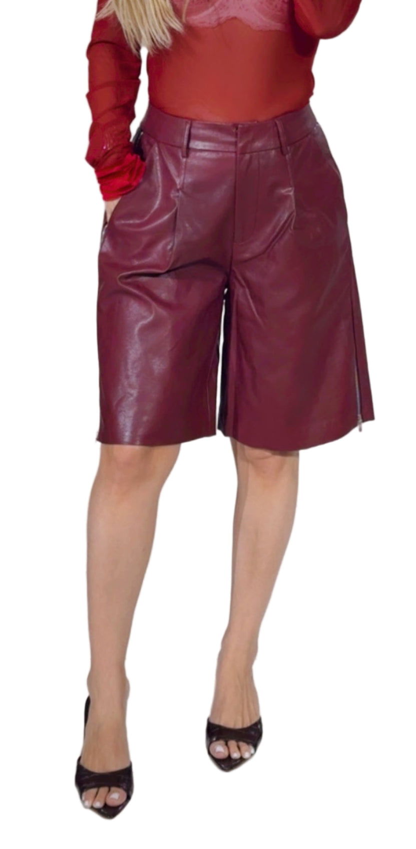 Leather bermuda short