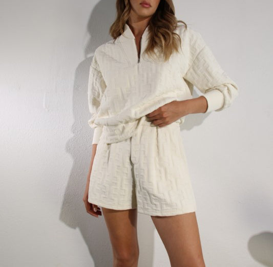 Glamy short cream set
