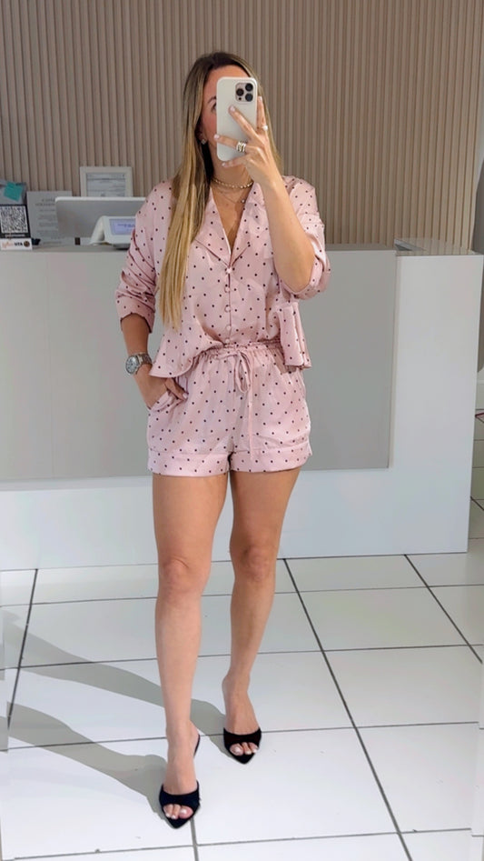 Pink dots set