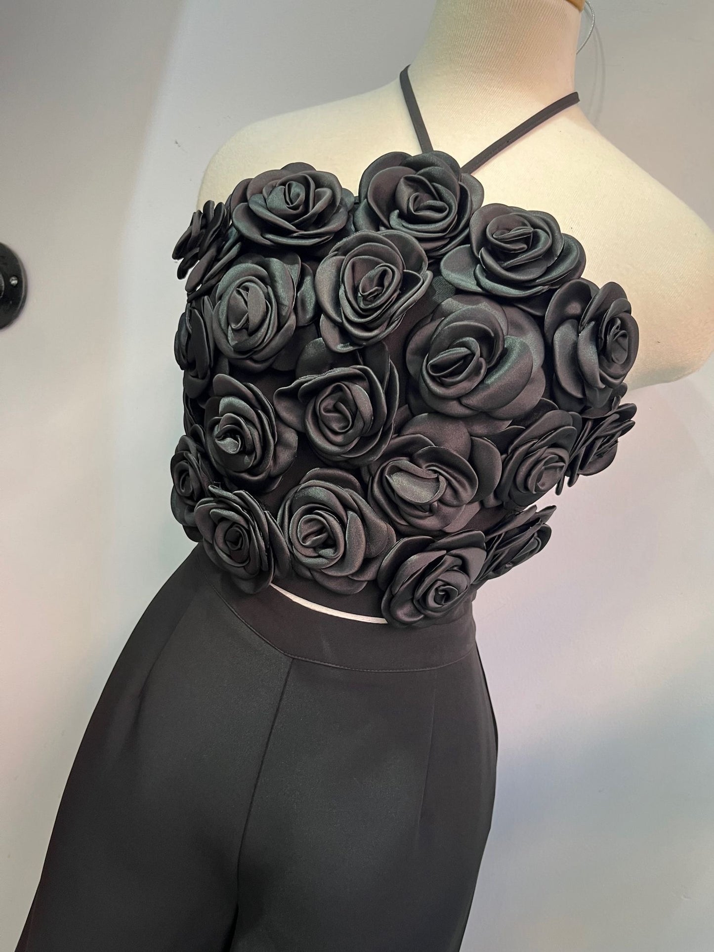 Roses black set