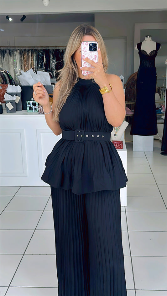 Blacks set with belt