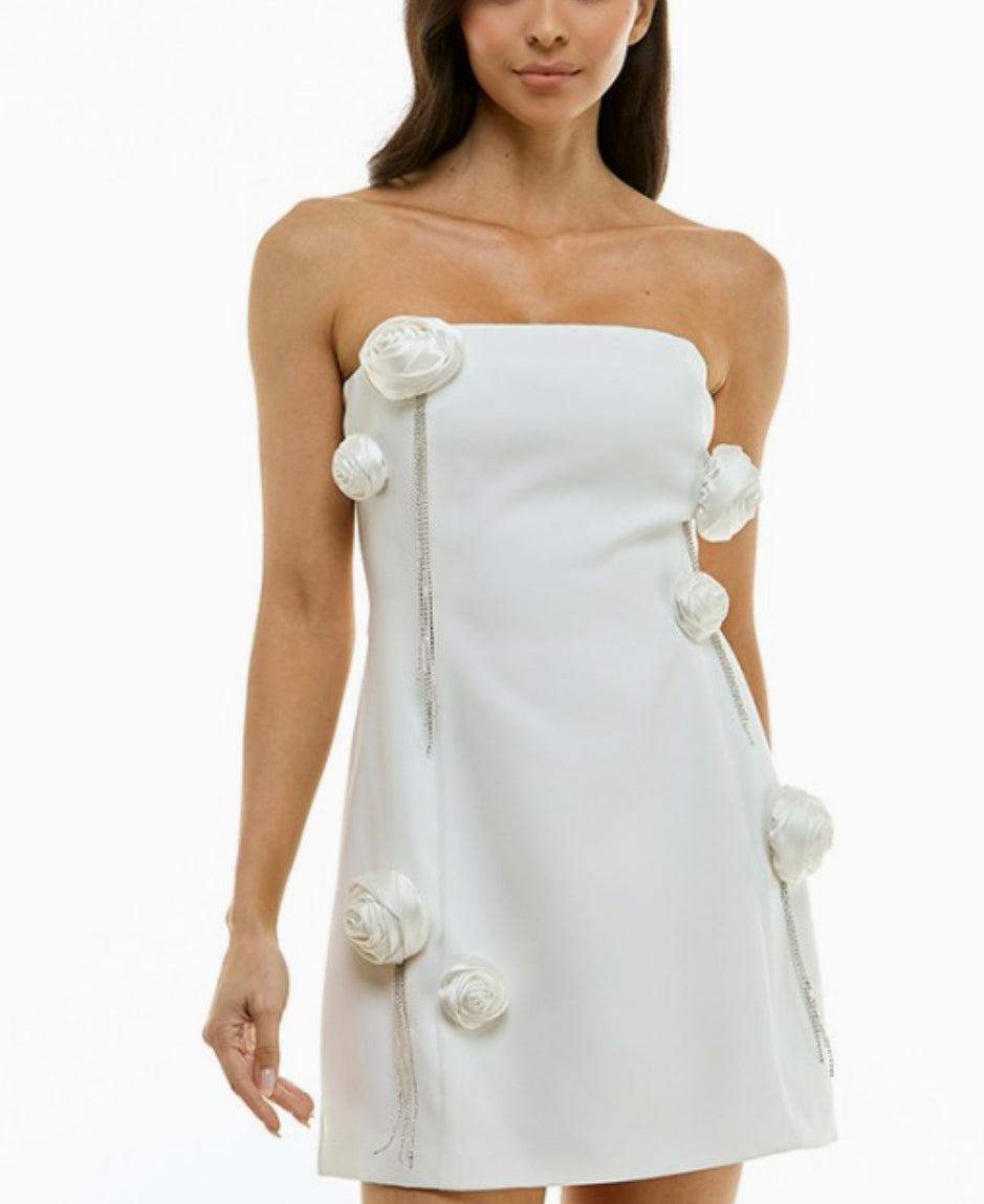 White Flower Strapless Dress