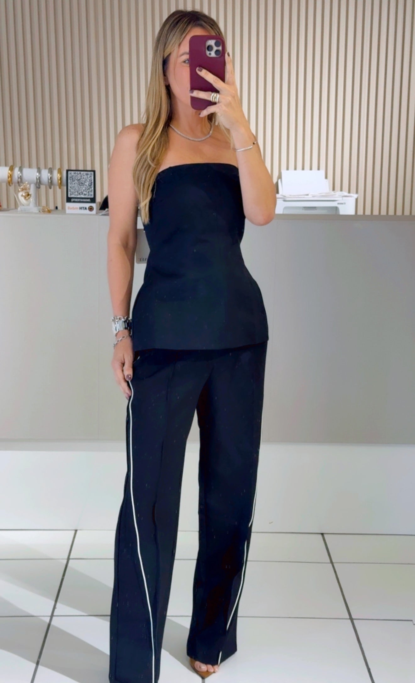 Jess Black Strapless Top