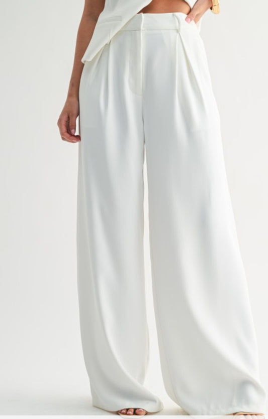 White classic trouser