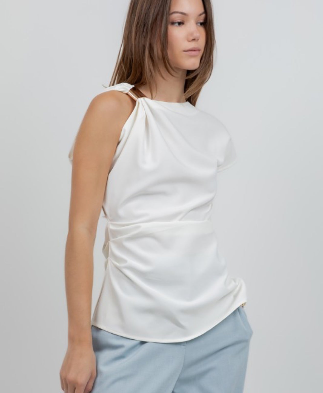 Vane White Top