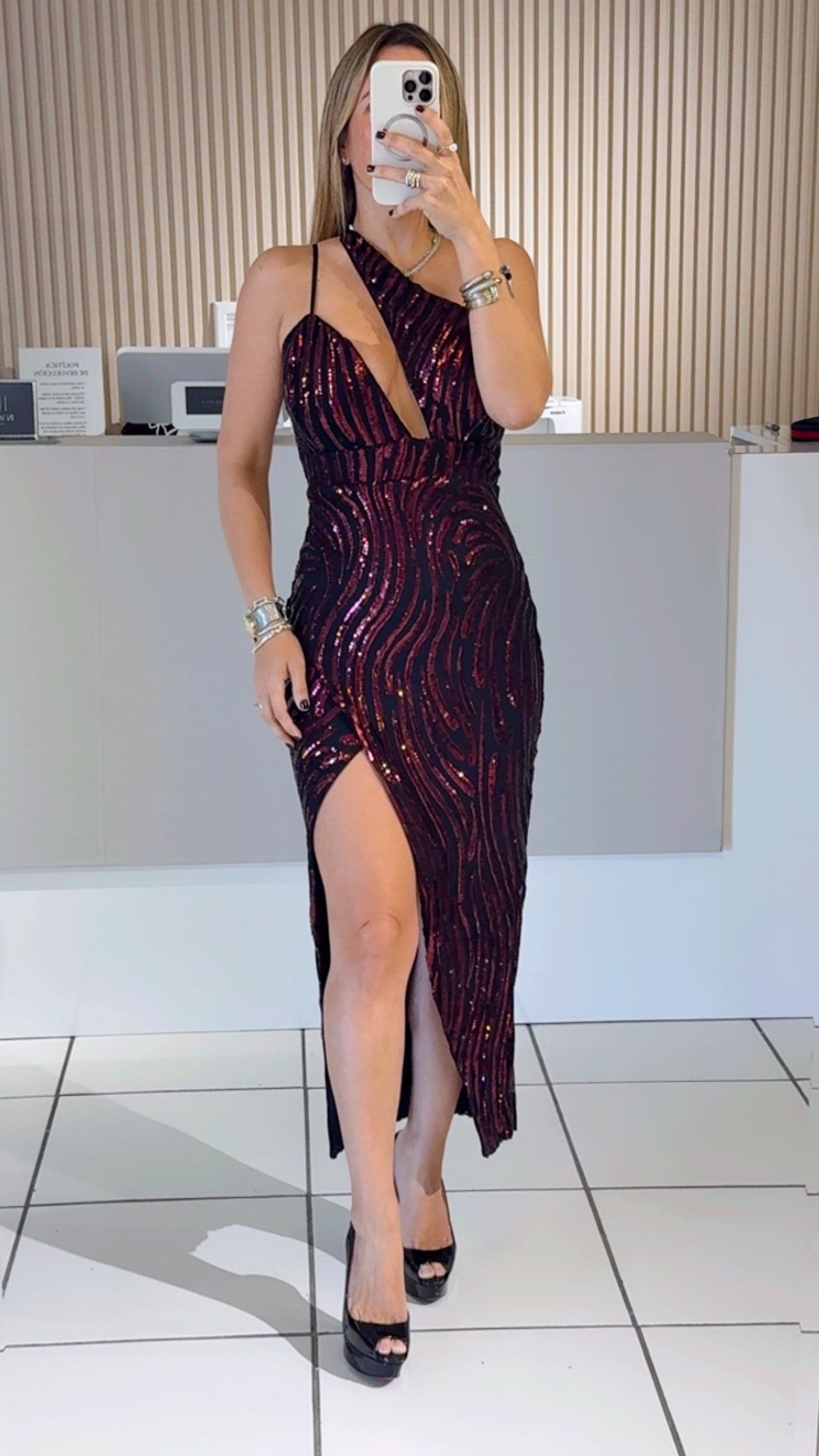 Lucero Midi Dress