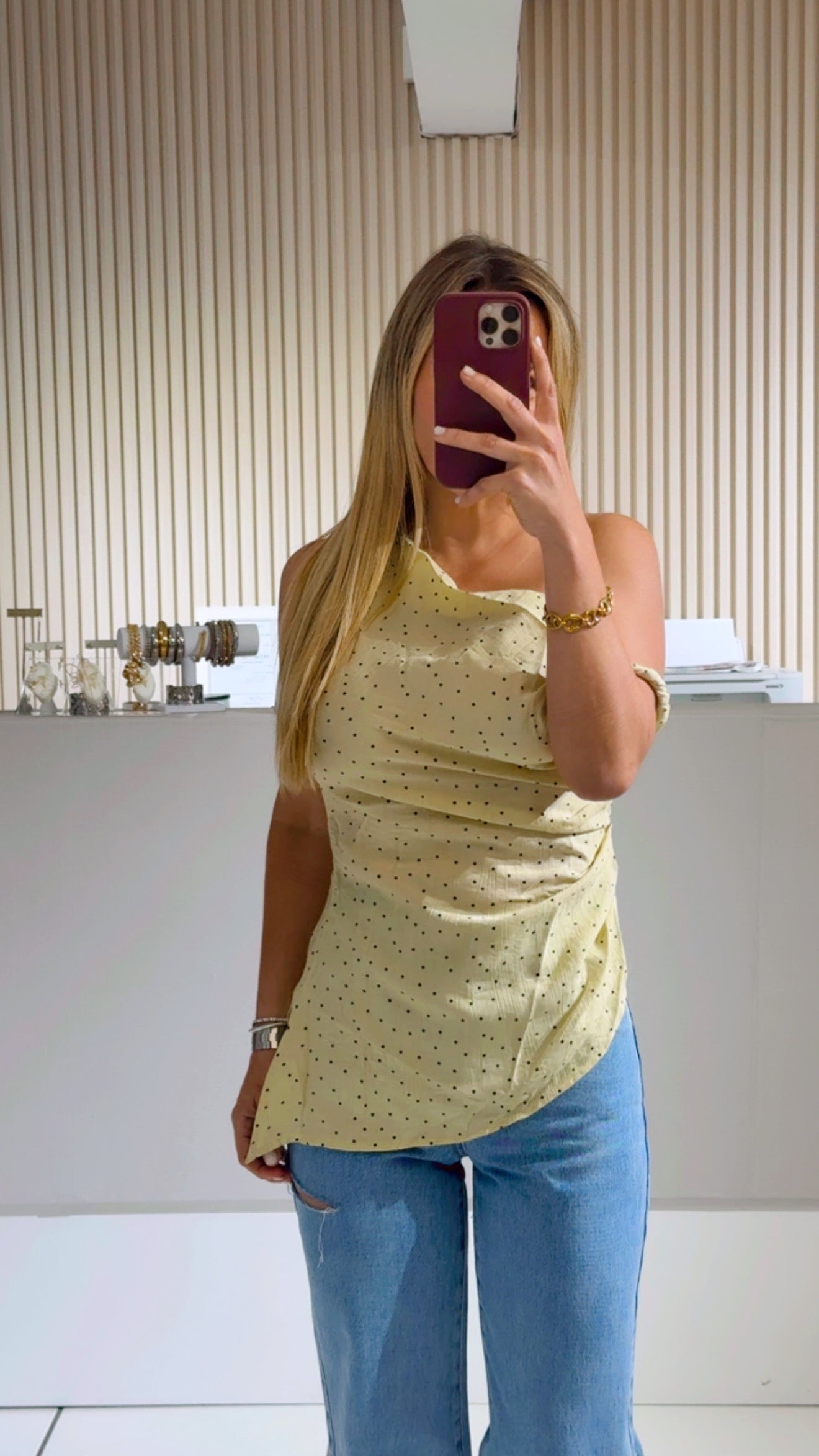 Yellow dot top