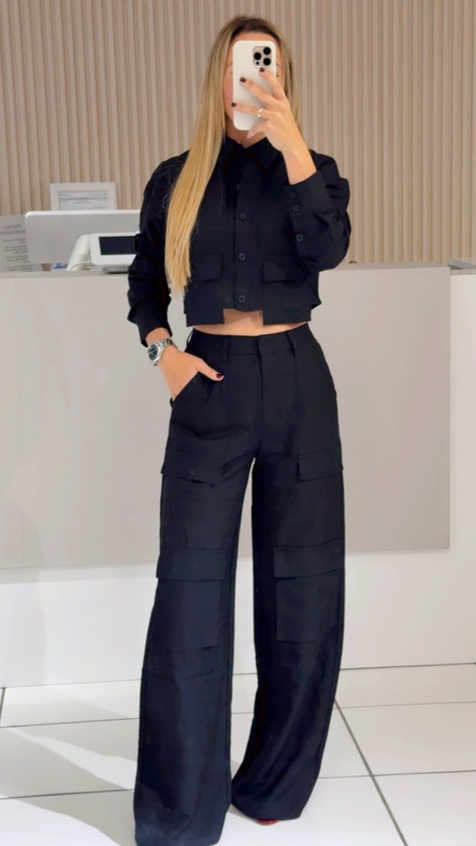 Black cargo set