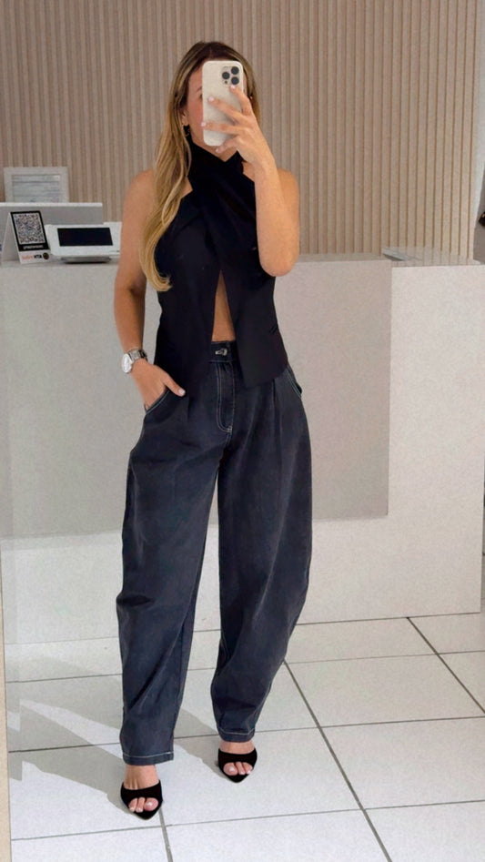 Black barrel pant