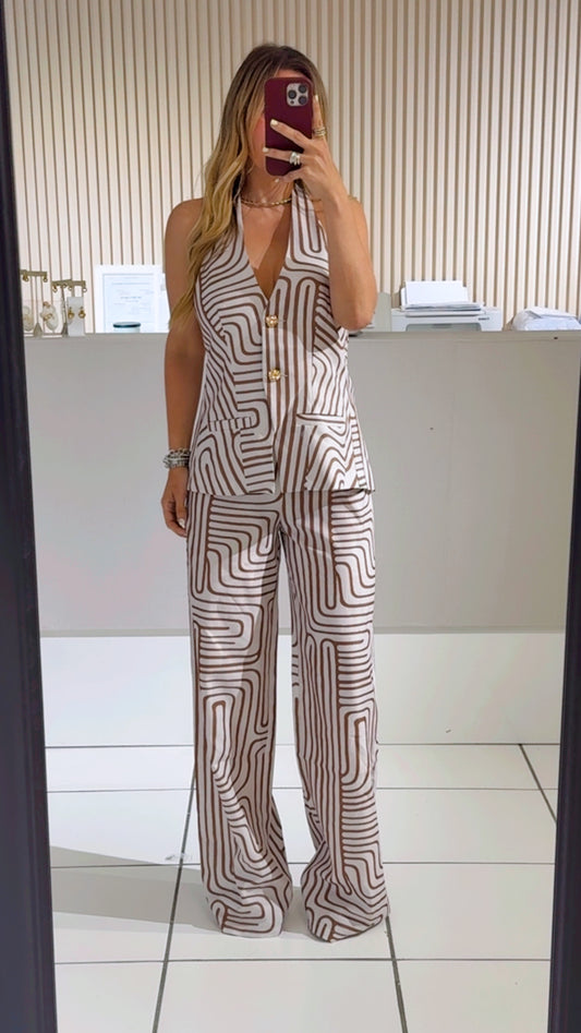 Cream brown set