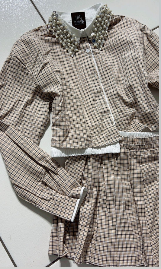 Blouse and skirt cream set